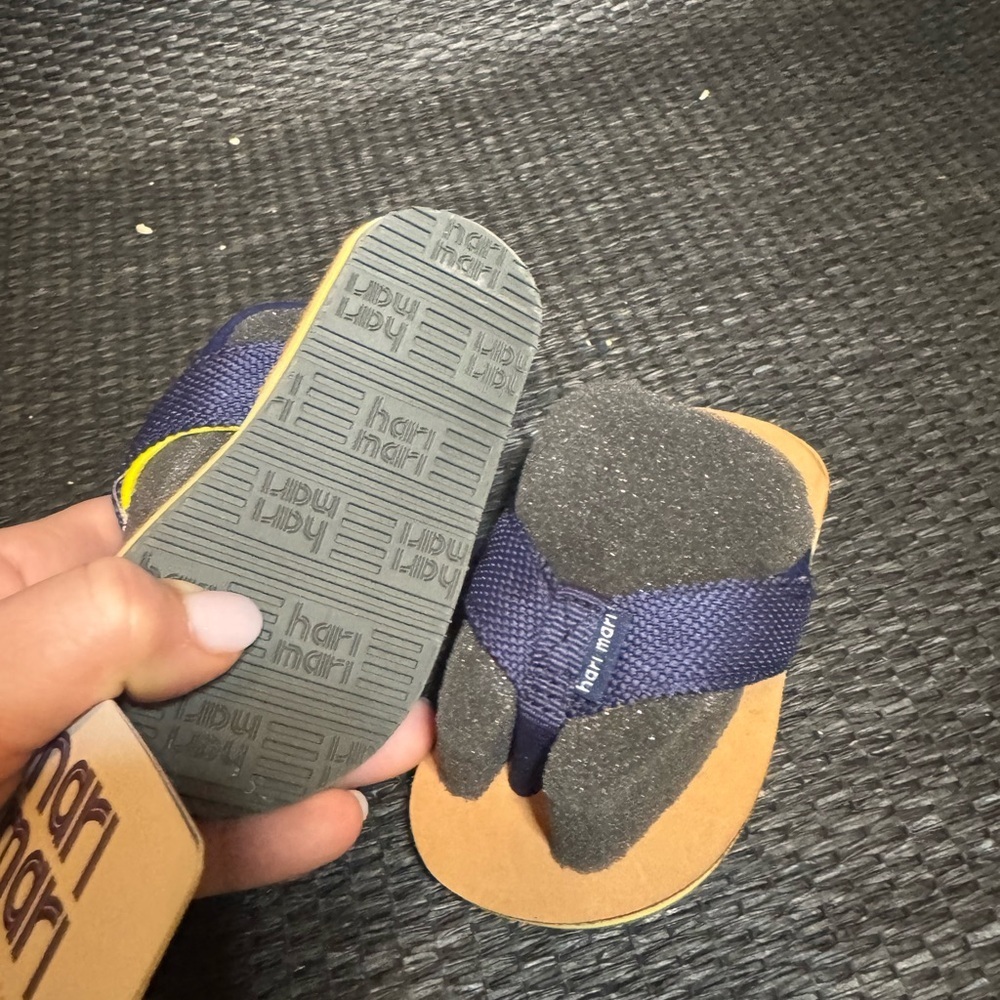 Hari Mari kids flip-flops with strap in the back - Picture 3 of 3